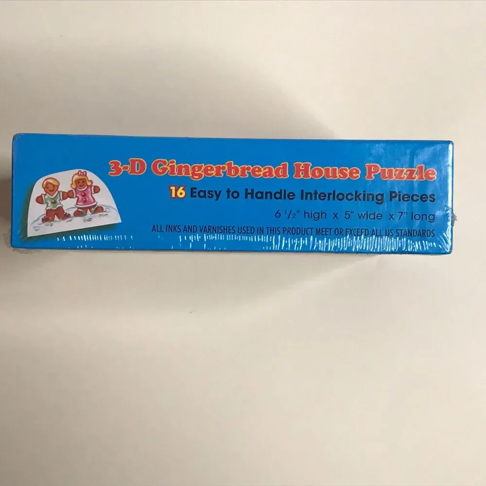 New 3-D Gingerbread House Puzzle 16 Pieces Christmas Holidays 7”L x 5”W x 6.5”H